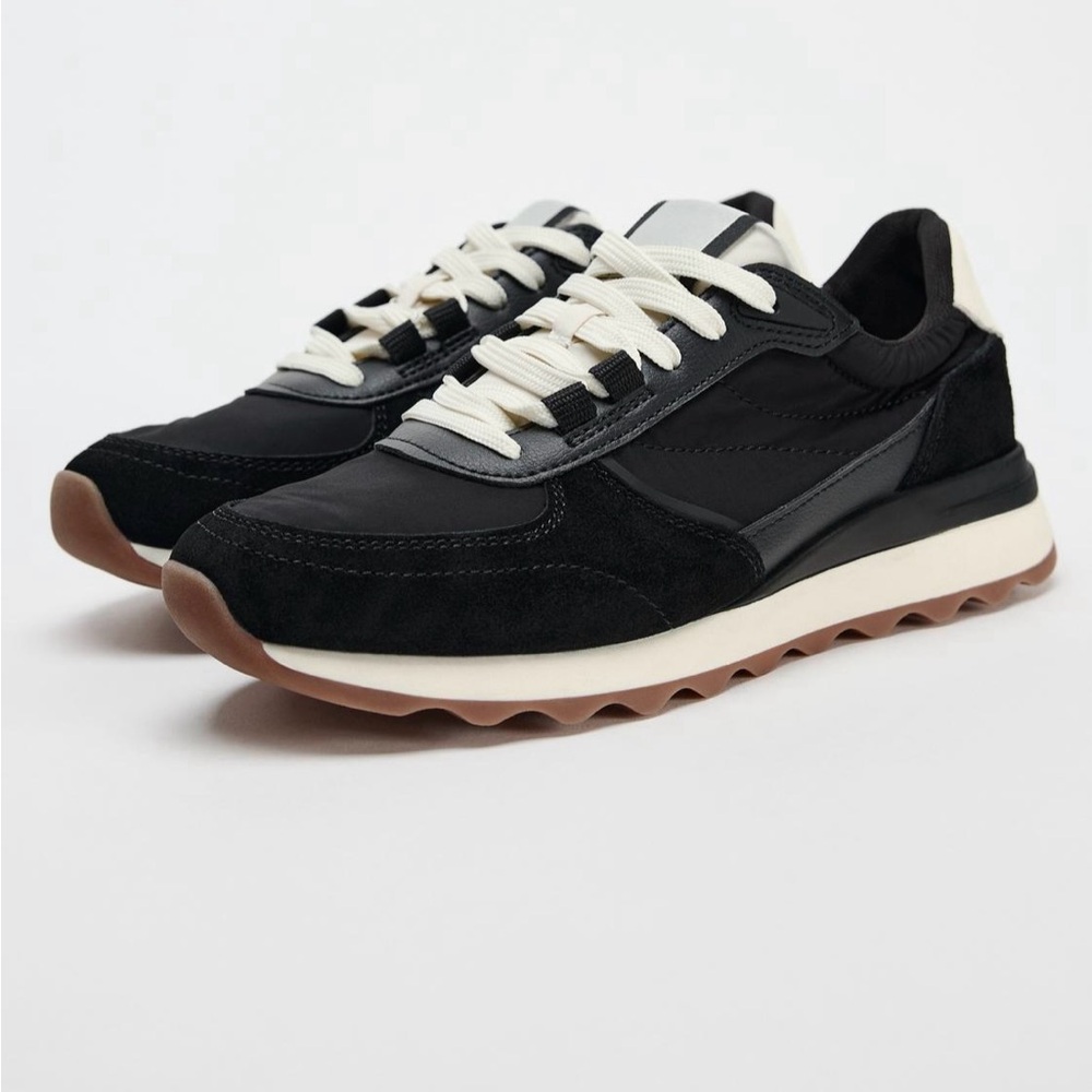 Zara sneakers size 41/10 U.S. in great condition. Worn only once.